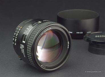 Nikon AF Nikkor 85mm f/1.8