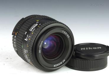 Nikon AF Nikkor 35-70mm f/3.3-4.5