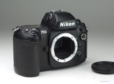 Nikon F100