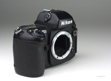 Nikon F100