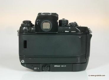 Nikon F4s + MB-21