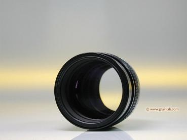 Nikon Nikkor 105 mm f/1.8