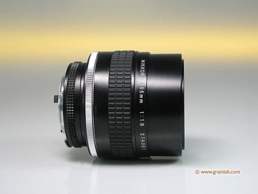 Nikon Nikkor 105 mm f/1.8