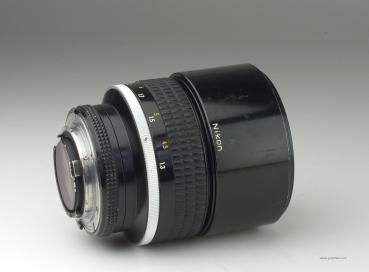 Nikon Nikkor 135mm f/2 AiS