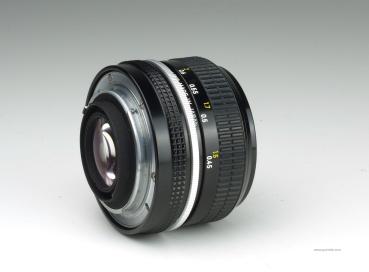 Nikon Nikkor 50mm f/2 Non-Ai