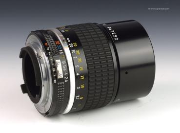 Nikon Nikkor 135mm f/2.8 AiS