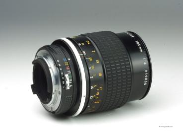 Nikon Micro-Nikkor 105mm f/4 AI