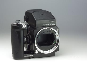 Zenza Bronica ETRSi + AE-II Prismensucher