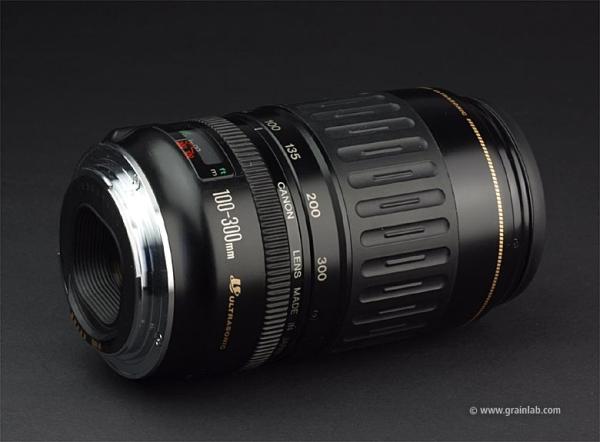 Canon EF 100-300mm f/4.5-5.6 USM