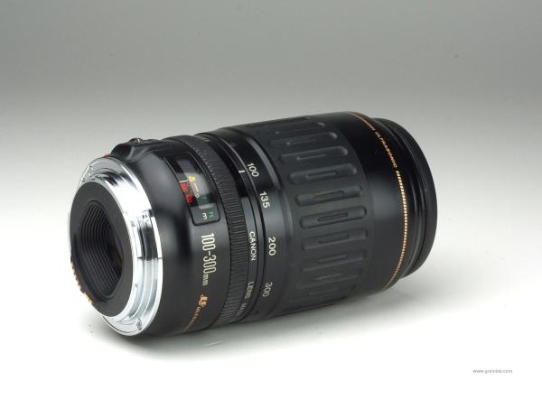 Canon EF 100-300mm f/4.5-5.6 USM