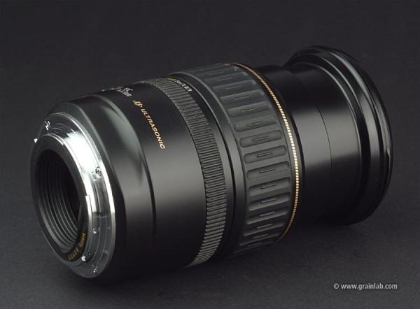 Canon EF 28-135mm f/3.5-5.6 IS USM