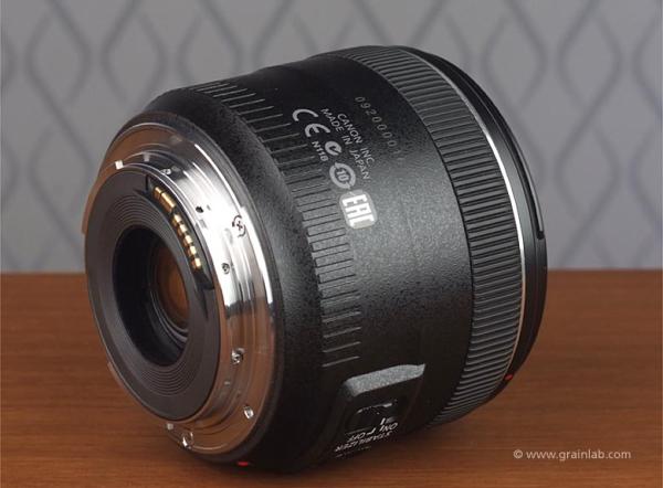 Canon EF 35mm f/2 IS USM