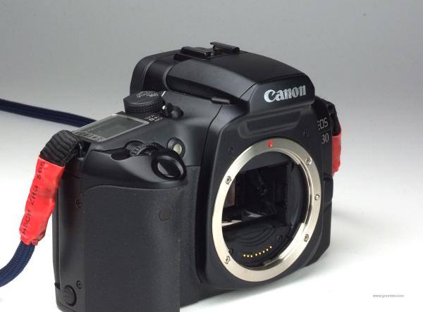 Canon EOS 30