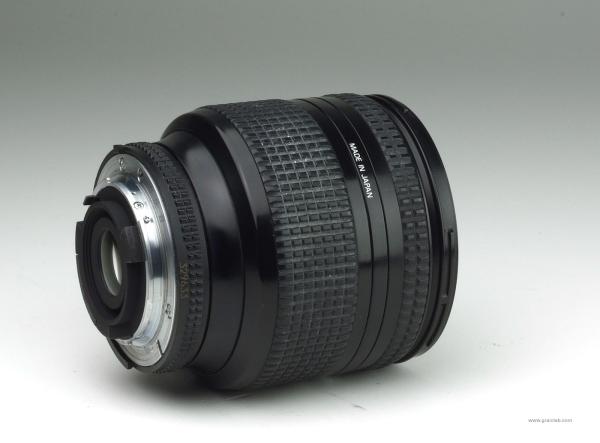 Nikon AF Nikkor 24-120mm f/3.5-5.6 D