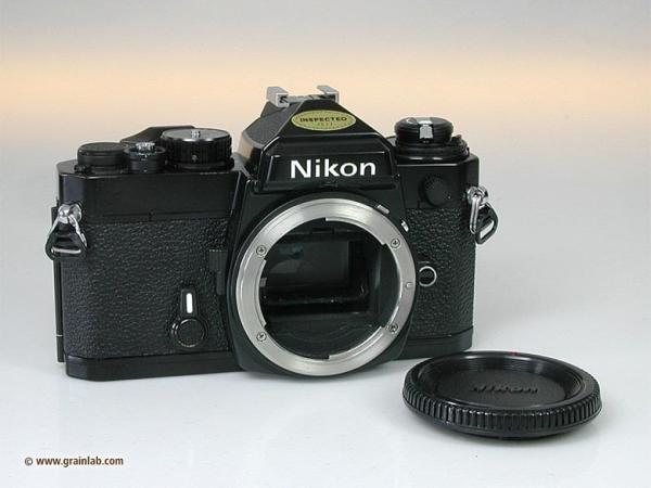 Nikon FE black