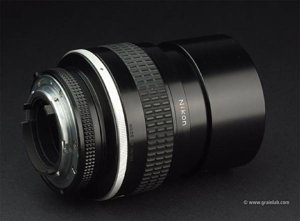 Nikon Nikkor 105mm f/1.8 AIS