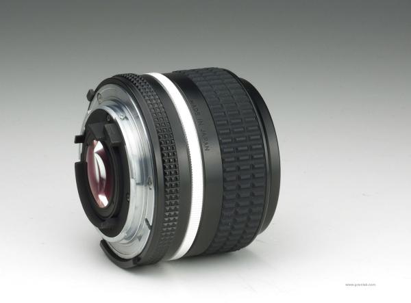 Nikon Nikkor 24mm f/2.8 AiS