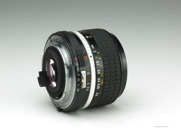 Nikon Nikkor 24mm f/2.8 AiS