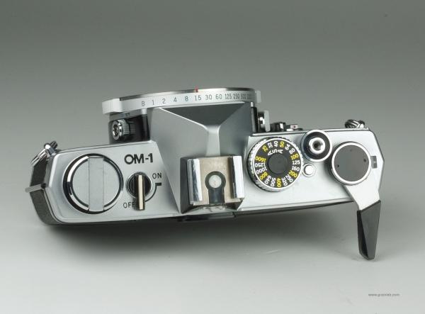 Olympus OM-1