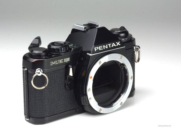 Pentax ME Super black