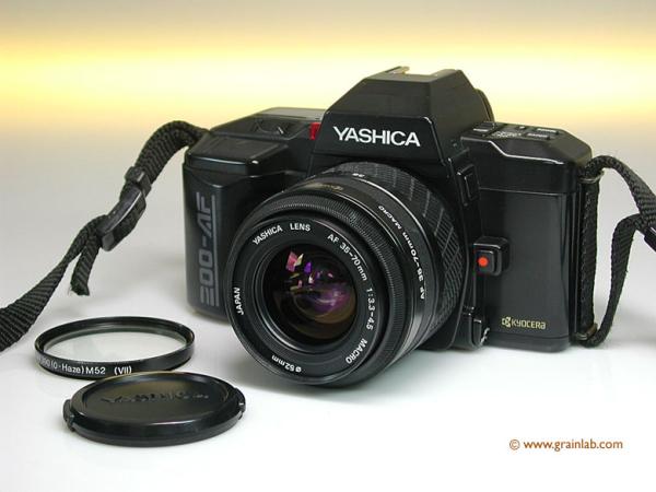 yashica 200 af review