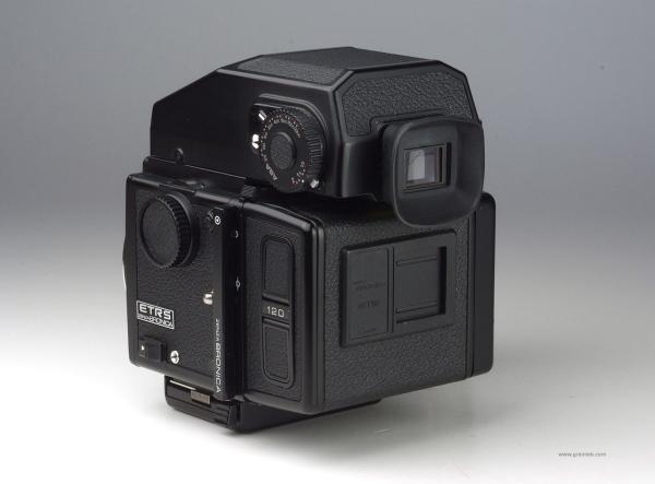 Zenza Bronica ETRS + AE-II Prism Finder